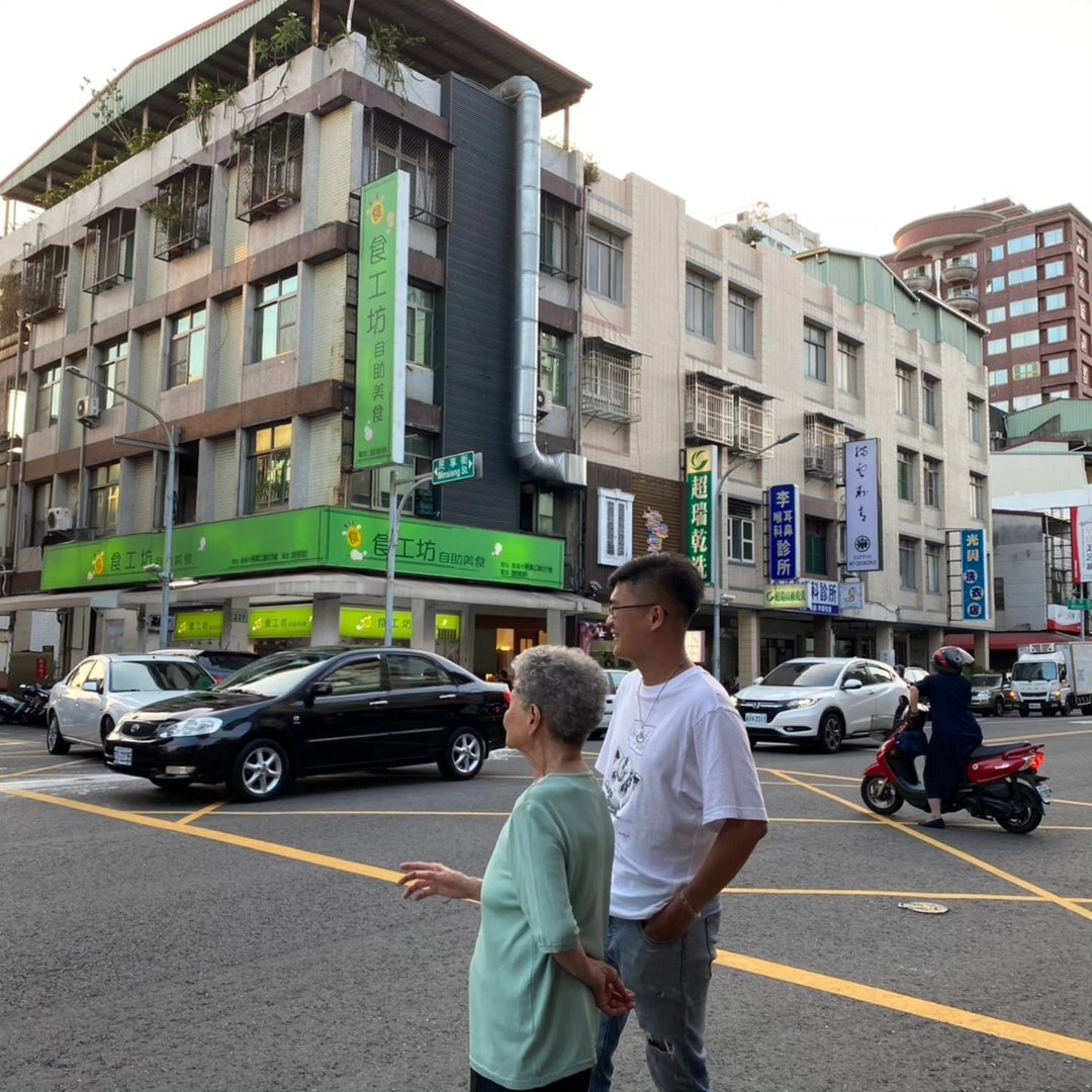 霹靂布袋戲 - 別離禪 在佛門聖地一際雲川修行的高僧，乃卻塵思的深交好友，個性風趣，好覽群書，喜愛與卻塵思開玩笑，盡心協助卻塵思處理罪念晶源之 ...