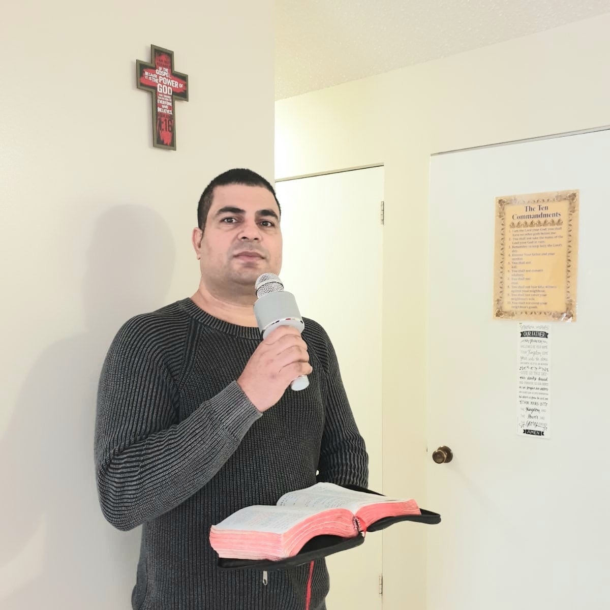 Pastor-Raj Raj