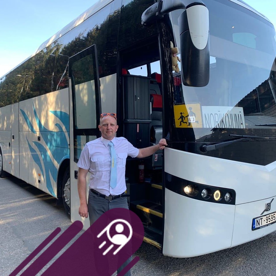 Dodamies ekskursijā pirms pasažieru uzņemšanas izklaide ar gidu 🚌🚍🚌 ...
