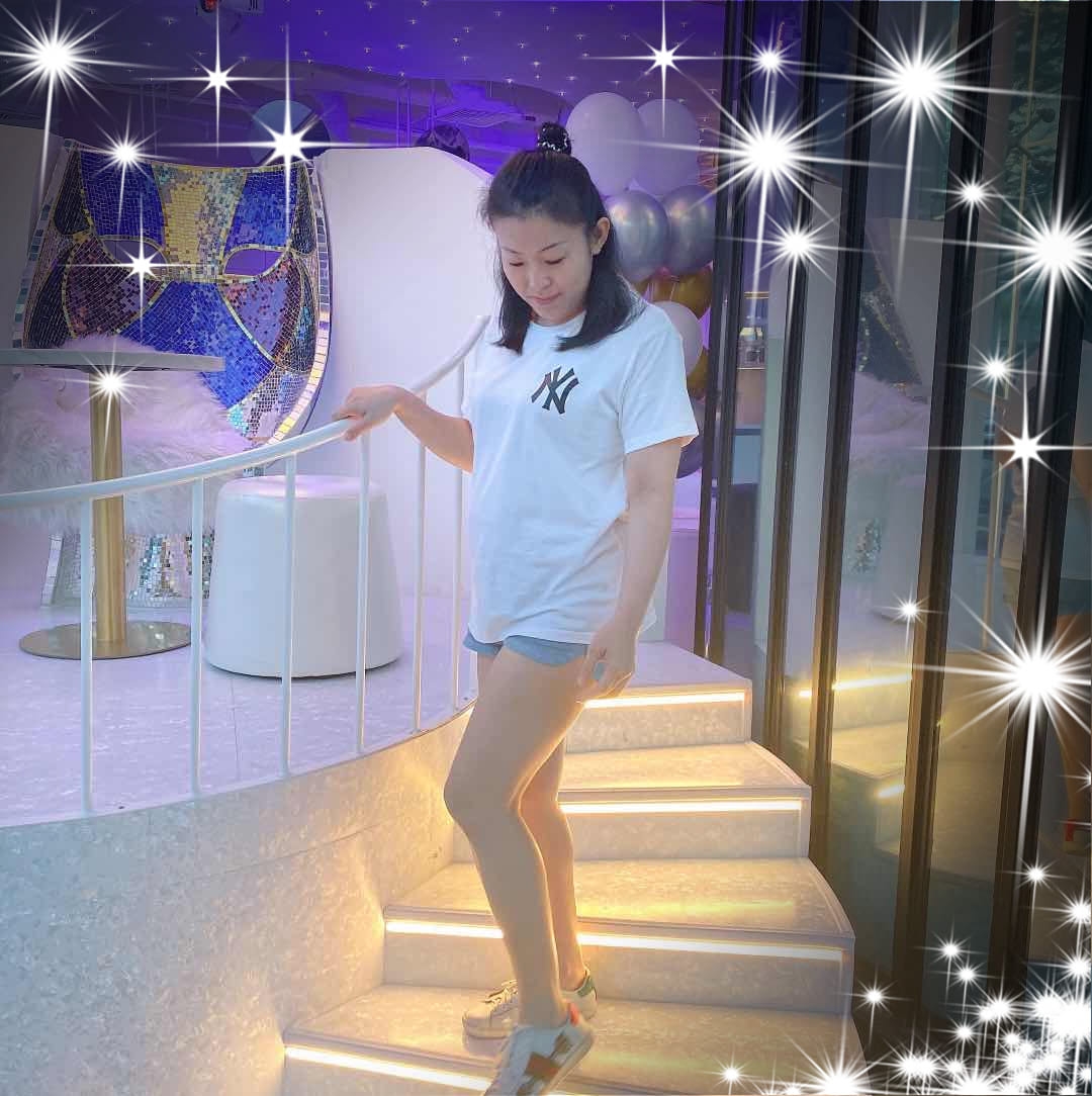 终于到阿妹做Marketing了😆 妹，你是去坐Disney Cruise还是在家看Disney Cartoon就看这次了蛤🤣 | Chloe Tee
