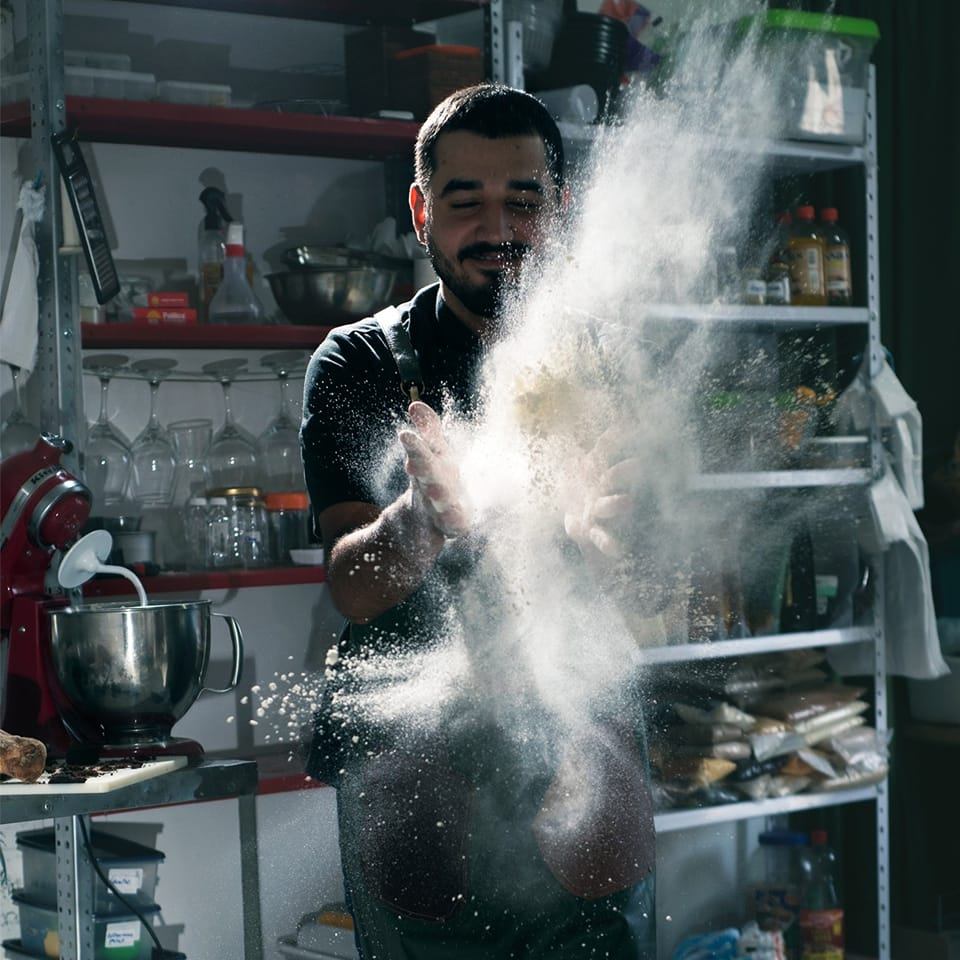 🪵💨 ¿Sientes ese aroma? Algo se está ahumando a fuego lento... > En ...