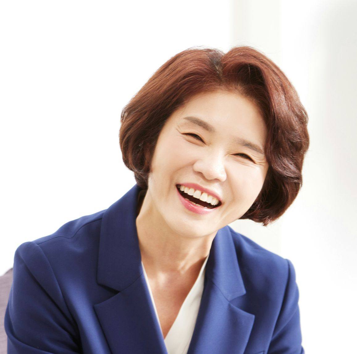 한정애 - 13일(목) 오전, 홈플러스 강서점에서 열린 홈플러스 정상화를 위한 장보기 캠페인에... | Facebook