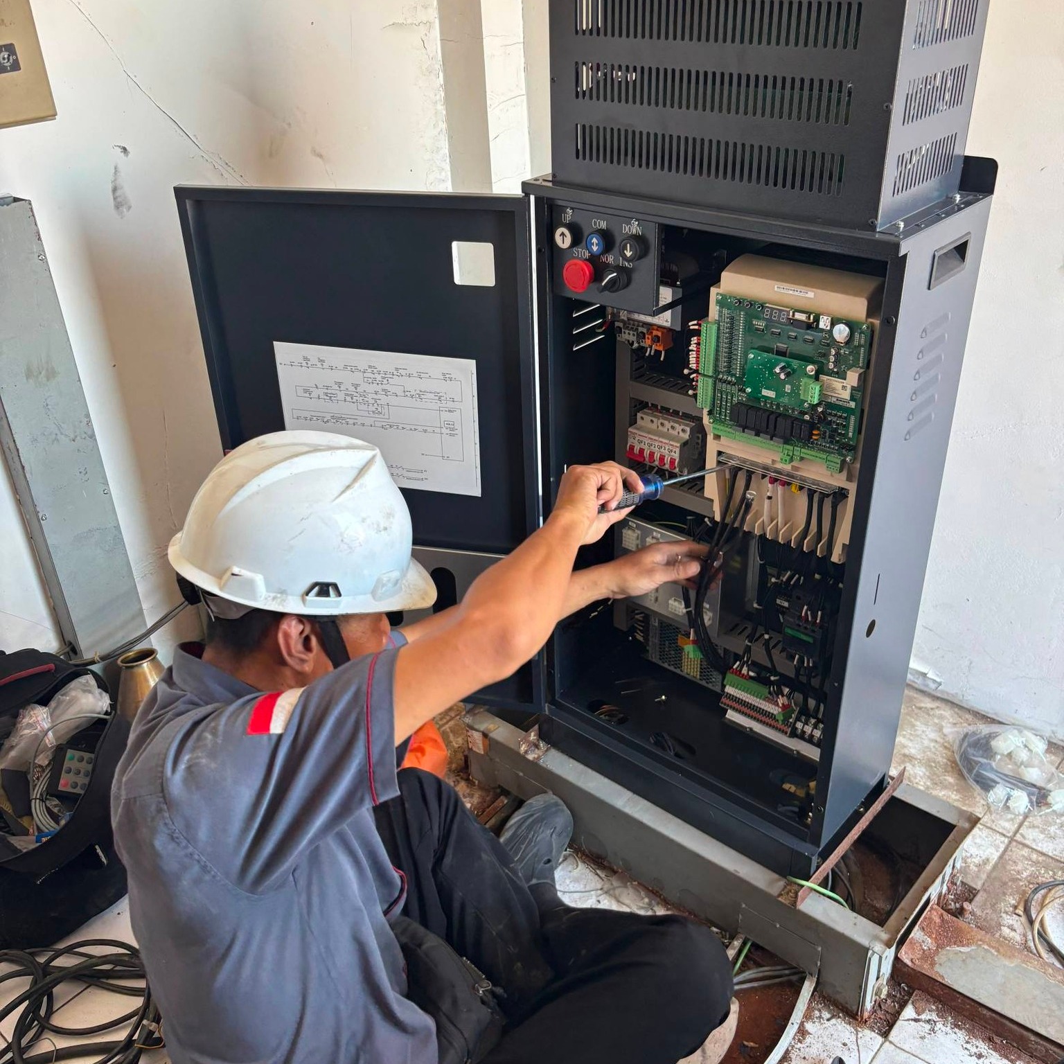Elevator technicians forum | Has anyone worked with this roomless ...