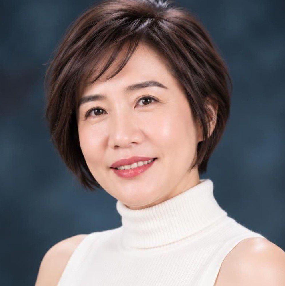 DepEd - The teaching and non-teaching personnel of New Society Central ...