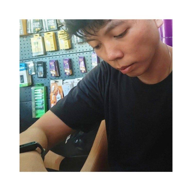 Rizal Velino - WTS repost Set bundle collector 2025, via... | Facebook