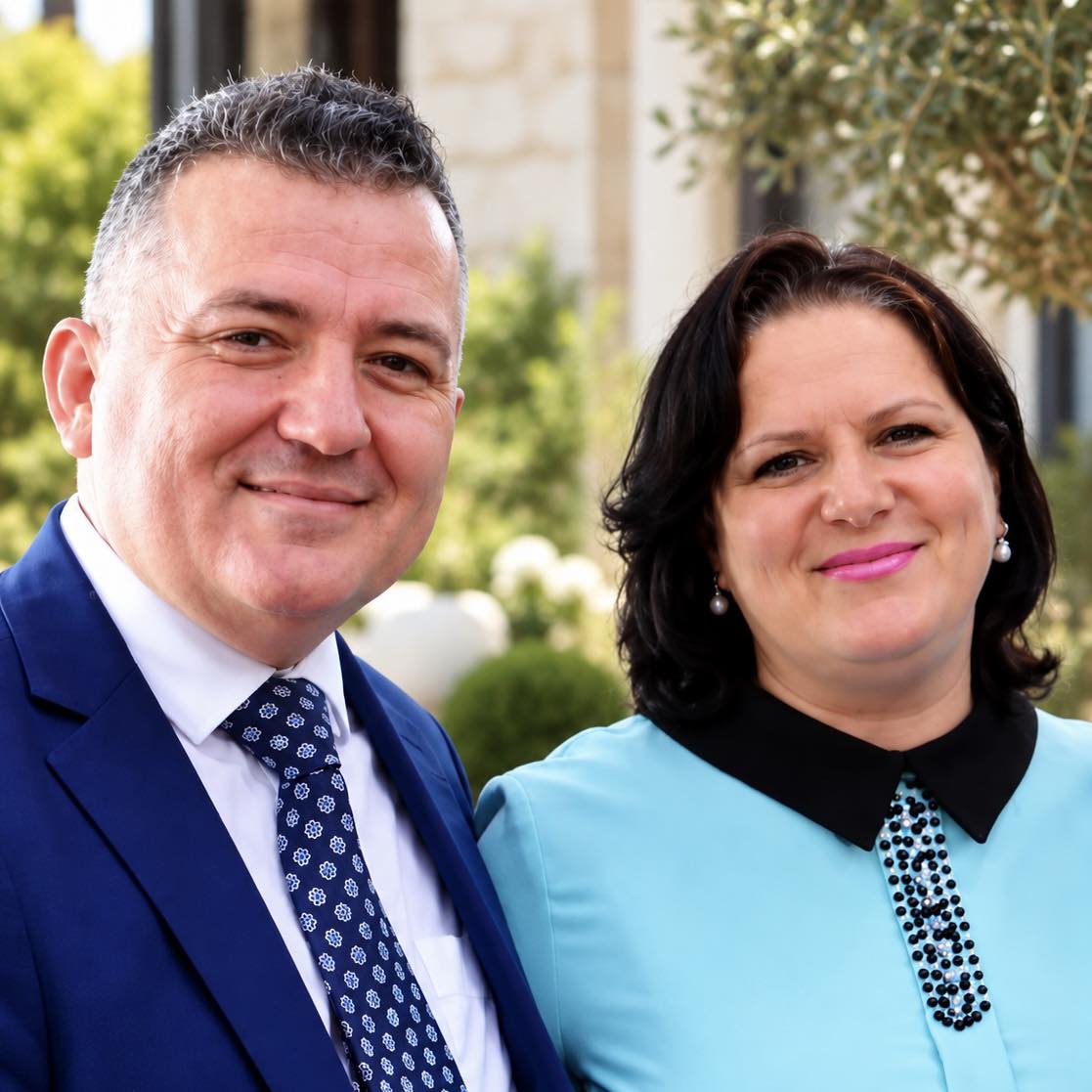 Pastor - Në vend të urimeve për Krishtlindje NJË NGJARJE E VOGËL PËR ...