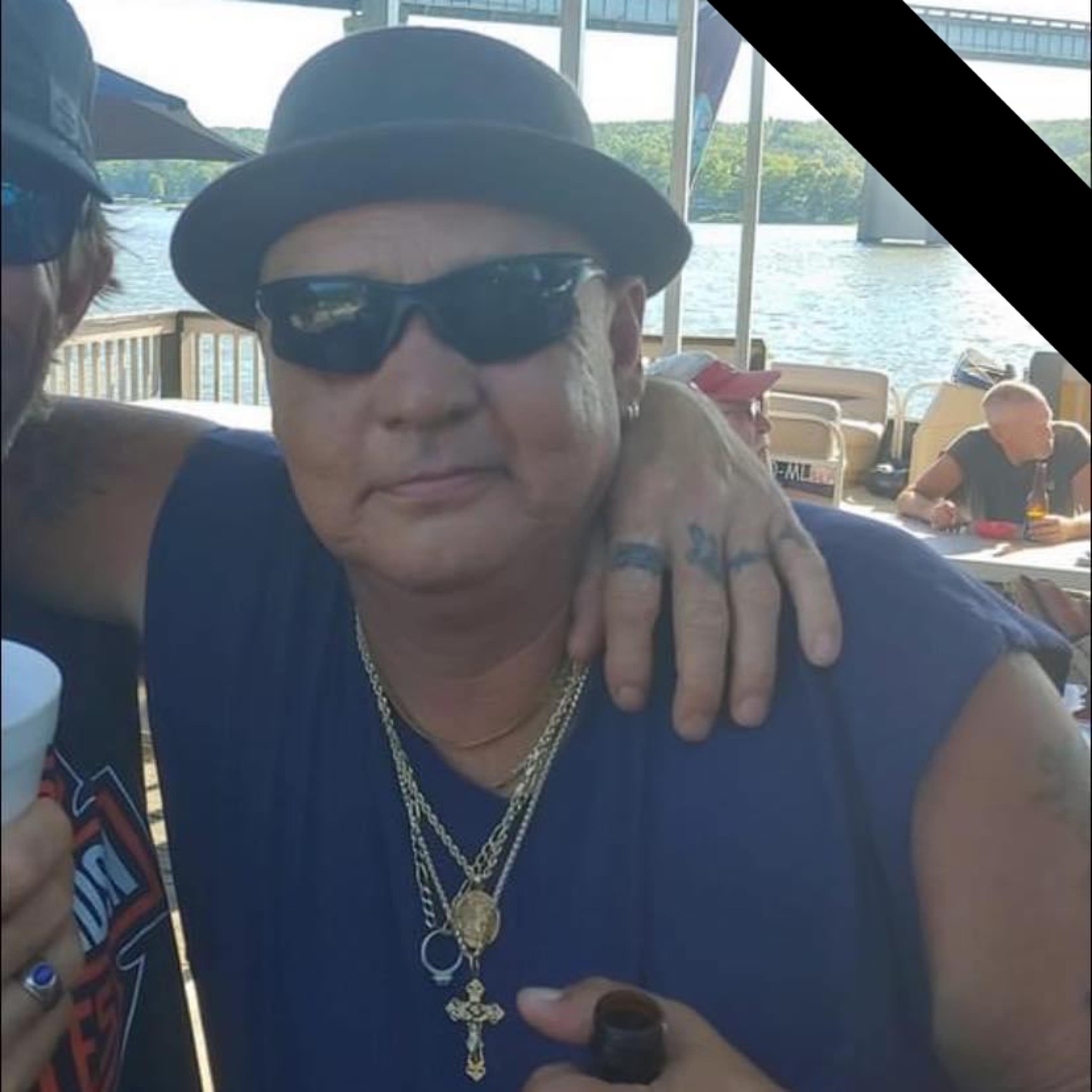 Johnny Reeves (@johnny.reeves.50) • Facebook, Connect with friends