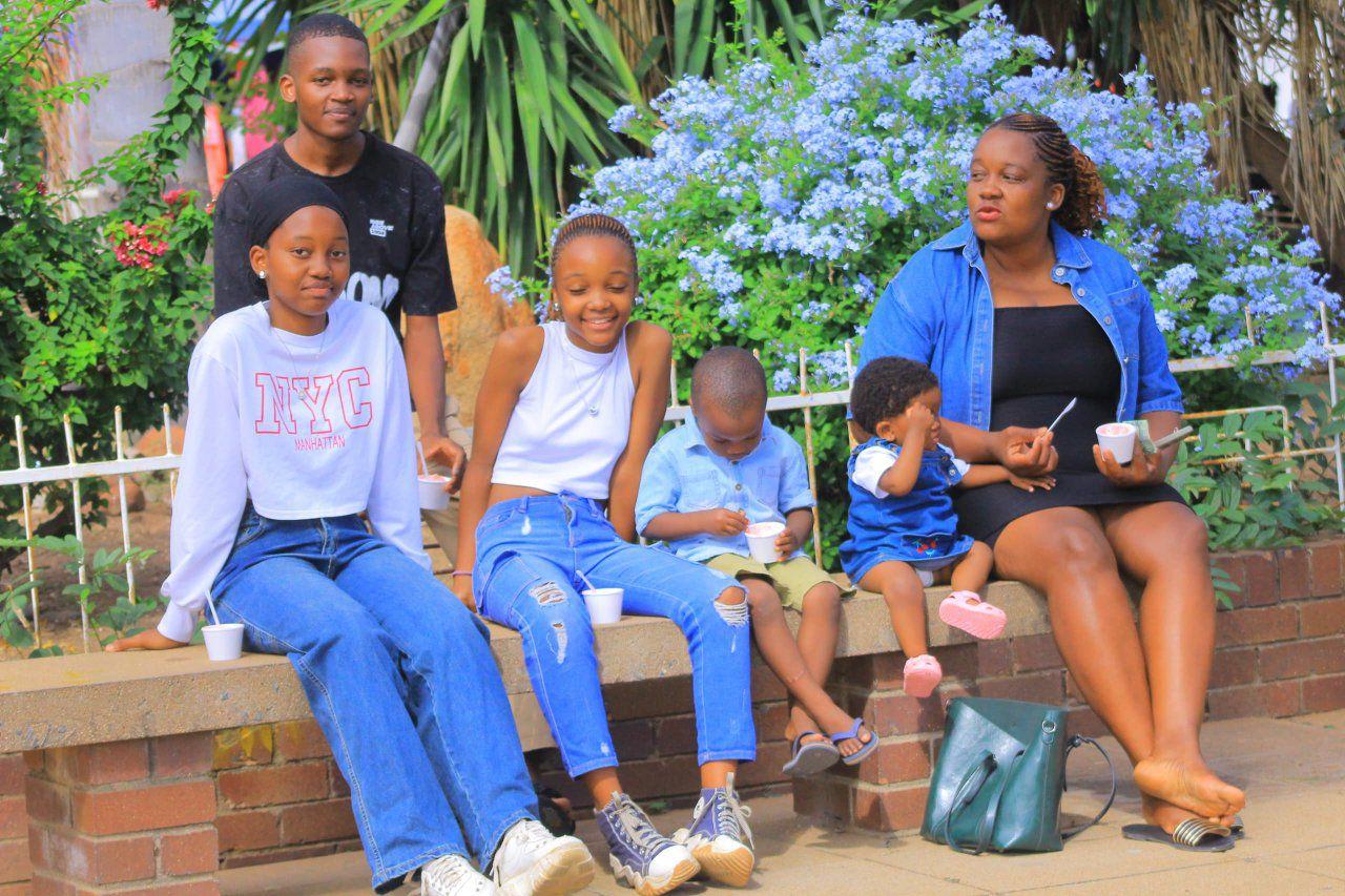 YOUTH OF BOTSWANA | HI IS ON BAIL.IF HI DECIDE BY HIM SELF AND CROSS ...