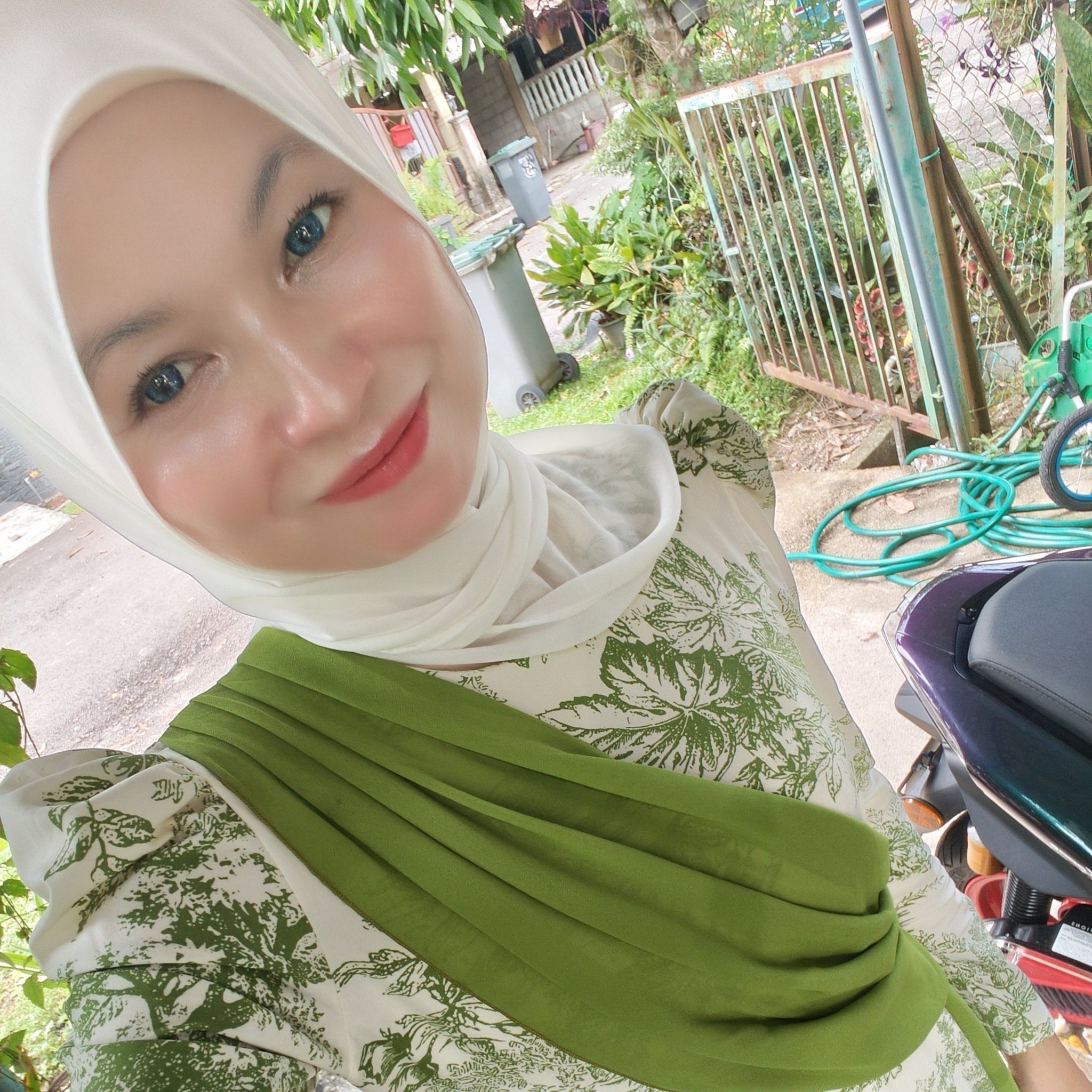 Eh Liinaa Rashid
