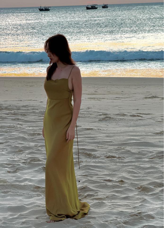 Mình k ngại da nâu, da nâu rất là đẹp. Nhưng mà dùm ơn nâu đều cái body ...