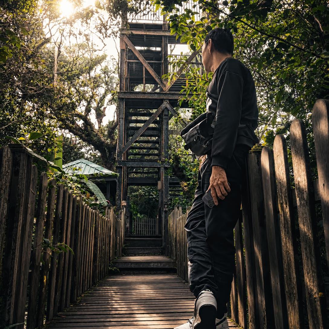 刚刚在Icon City发生的车祸 | Facebook