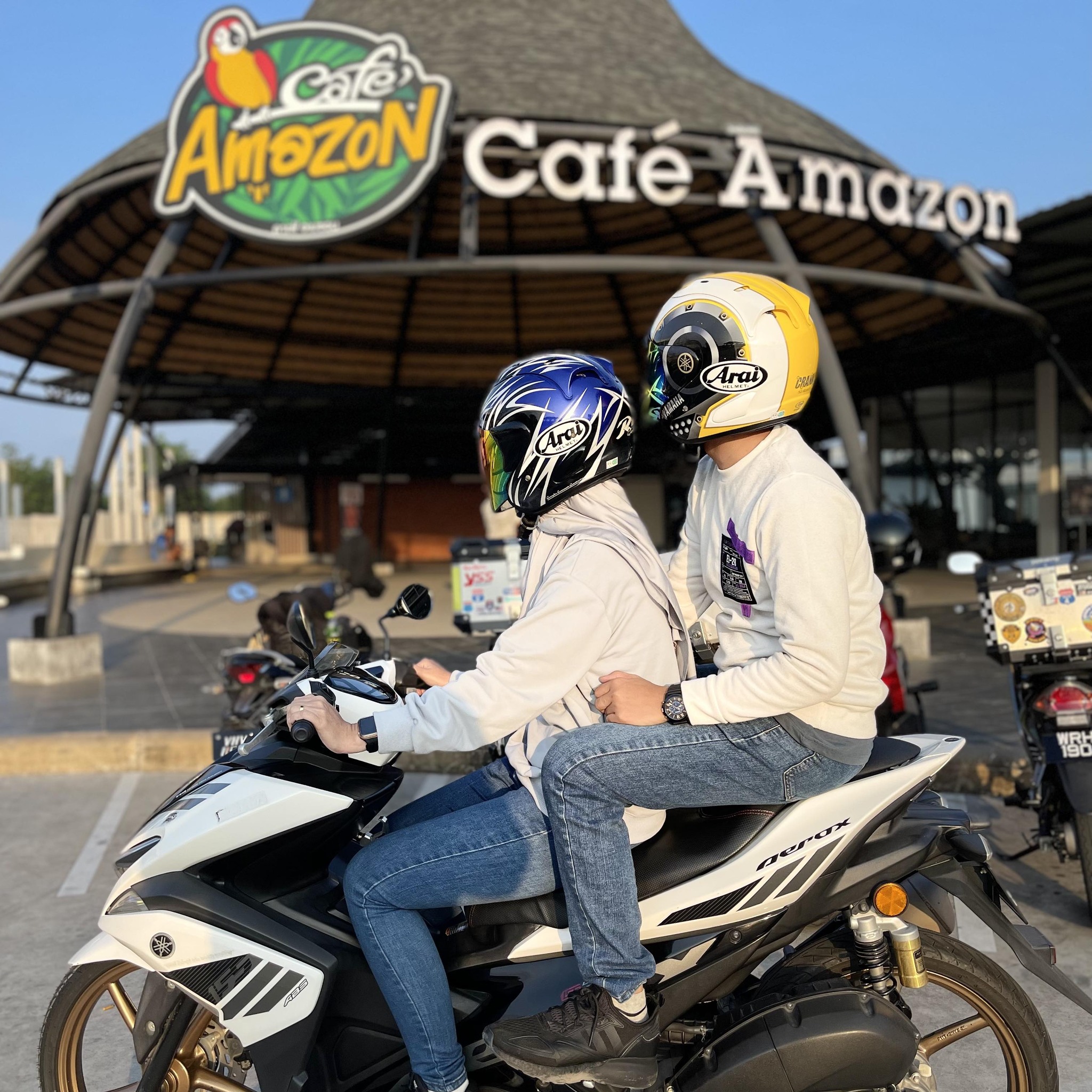 JUAL BELI HELMET SHOEI DAN ARAI | Salam, mencari helmet bajet 2k & ke ...