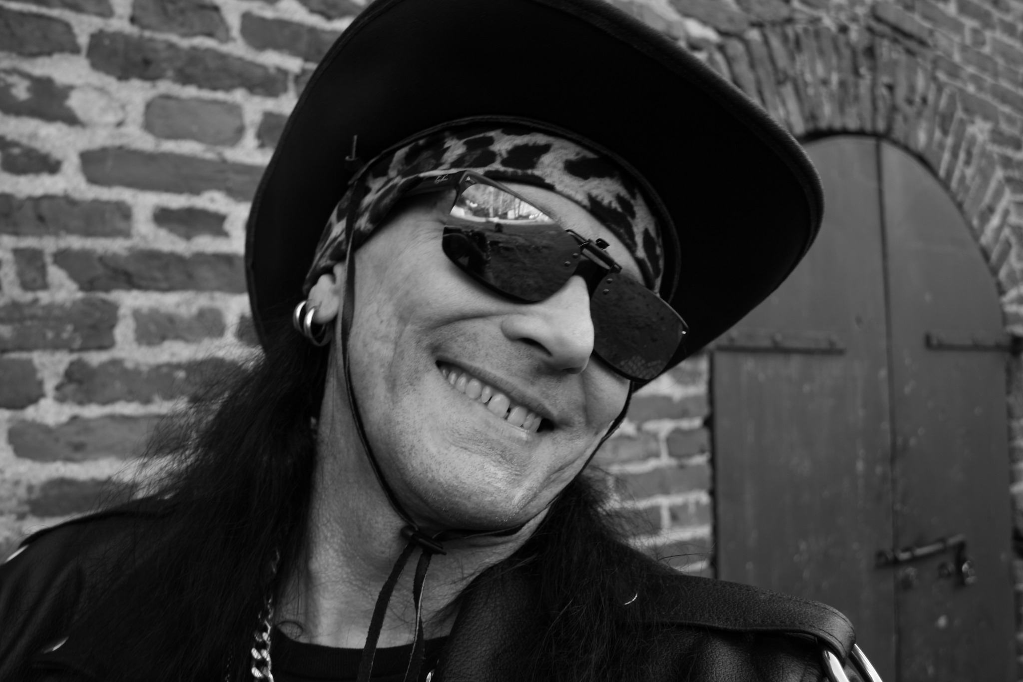 ralf-wessman-ralf-wessman-facebook-connect-with-friends