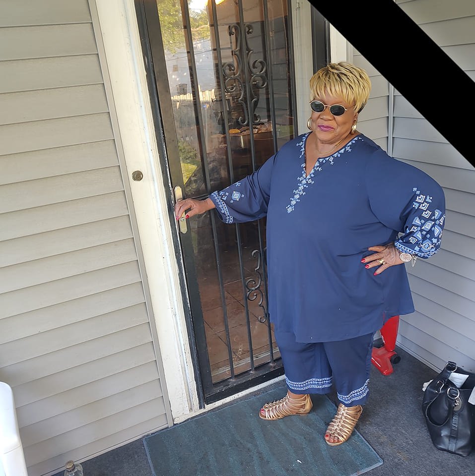 Bobbie RhodesChriston