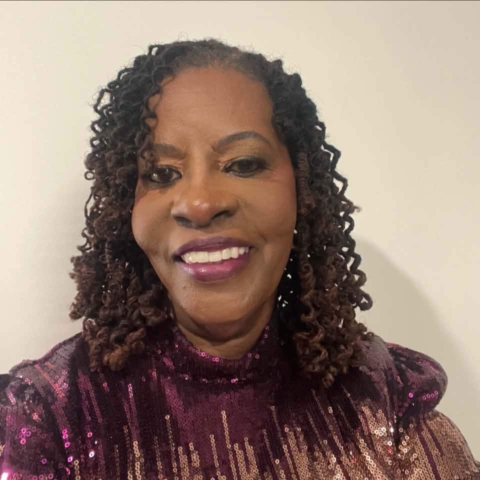 Cheryl R Davis