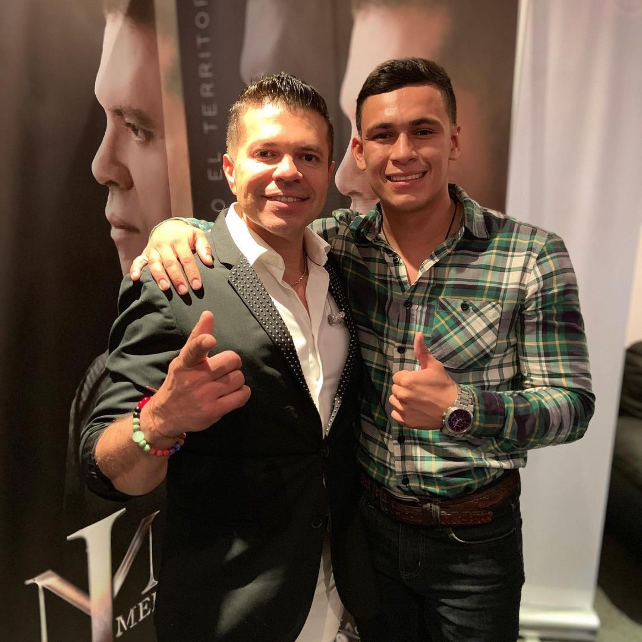 Ser débil no está en la Fuerza, eso viene de la Mente. 🌳🧠👨🏻‍ ️🤝🛫 ...