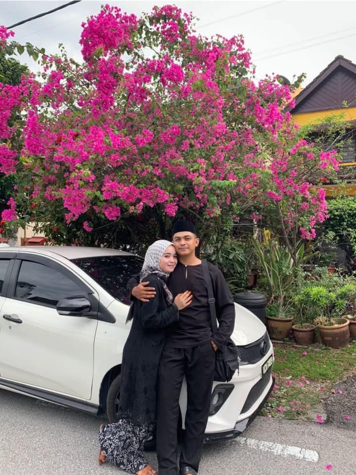 Sinopsis Tanah Kubur Mengisah kematian yang tragis Seorang datuk yang ...
