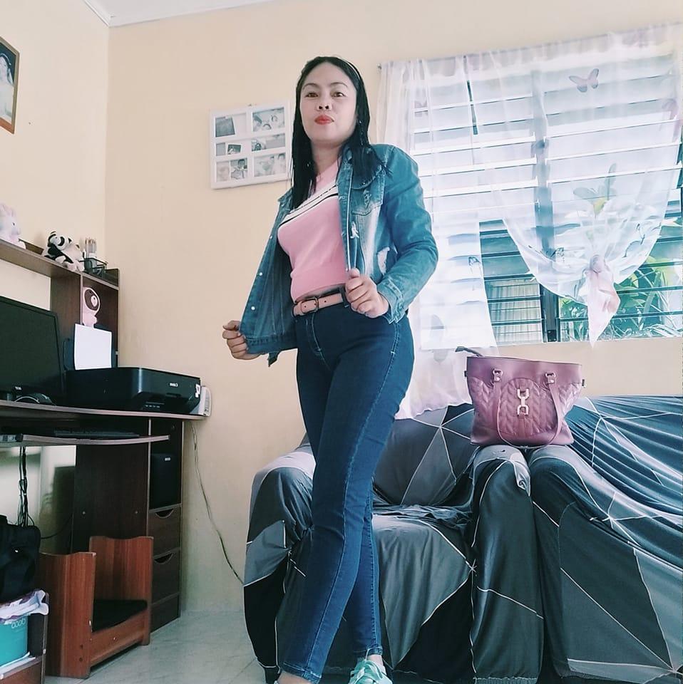 Jen Delos Reyes Manumbale