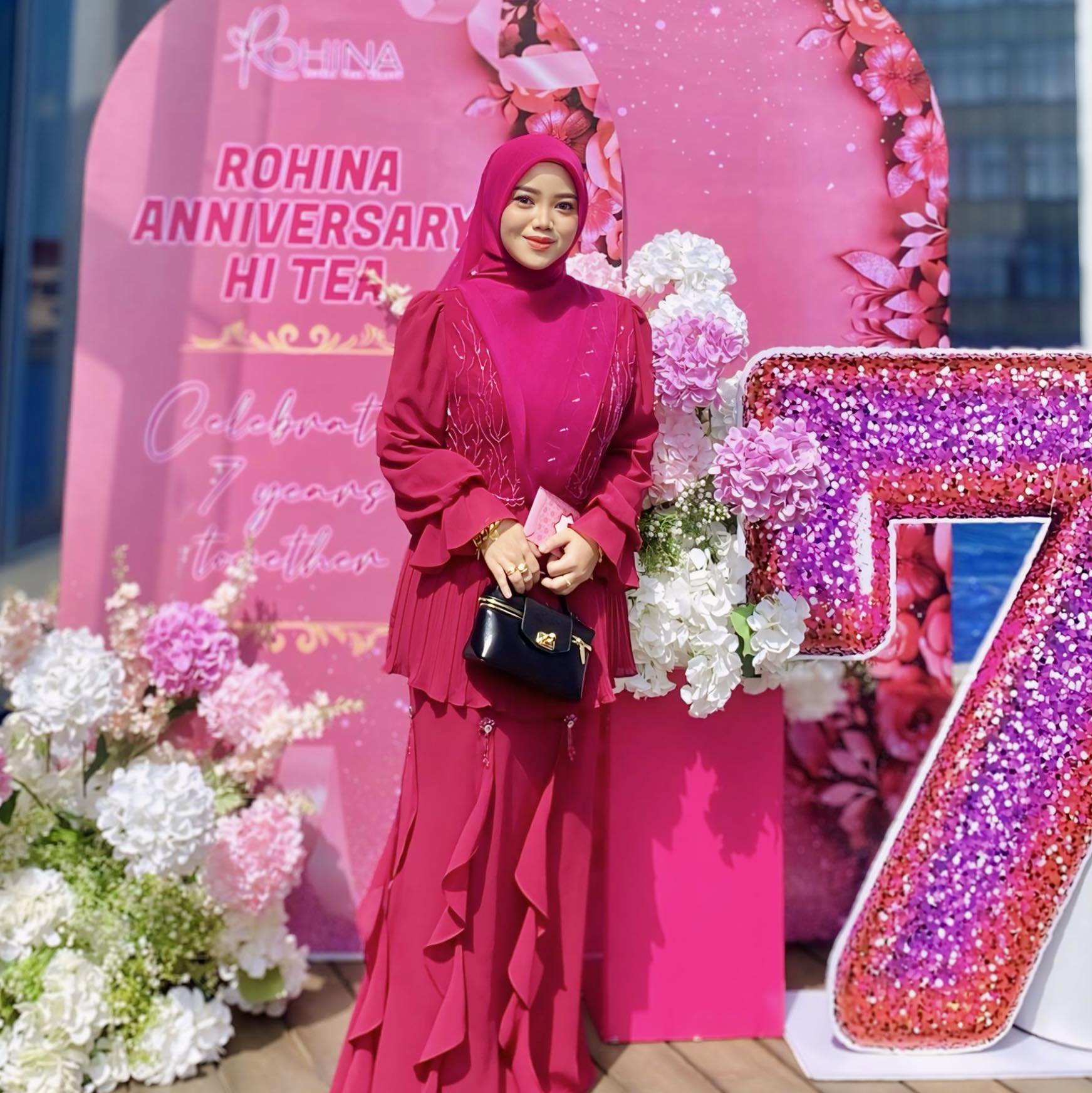 Berbeza ye bila doktor hensem nak cabut gigi😅 #kaknispin # ...