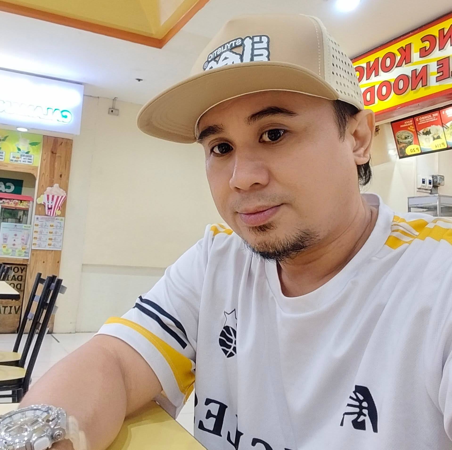 Andrie Paul Bacaoco Luciaja