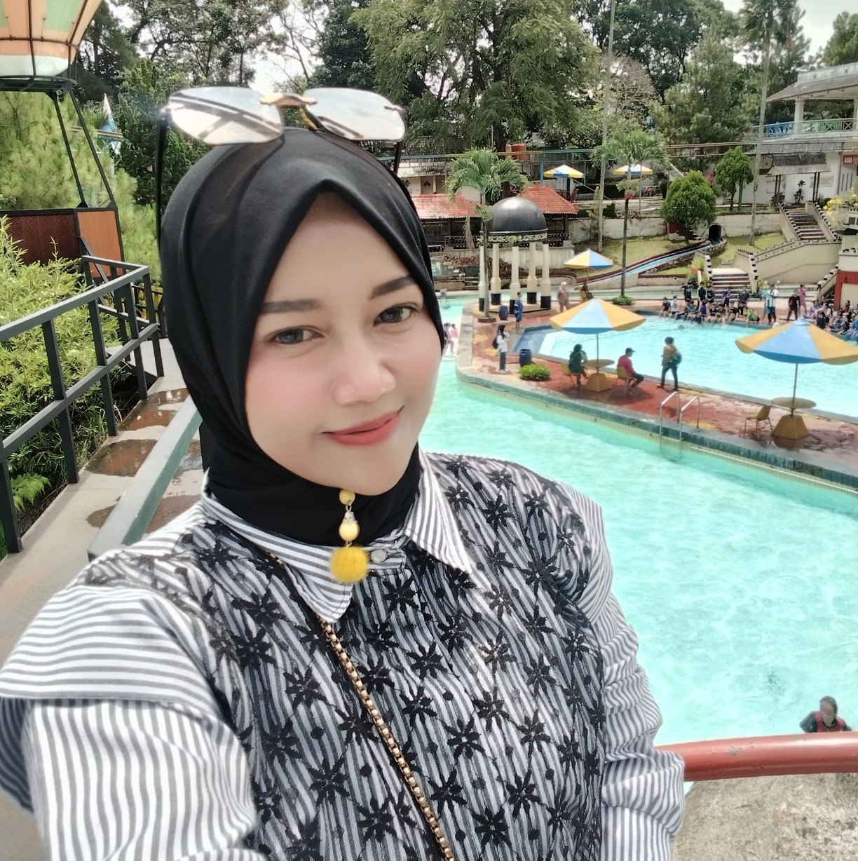 Apa jadinya jika sop ayam kamu mengeluarkan kaldu.. Auto gurih dan ...
