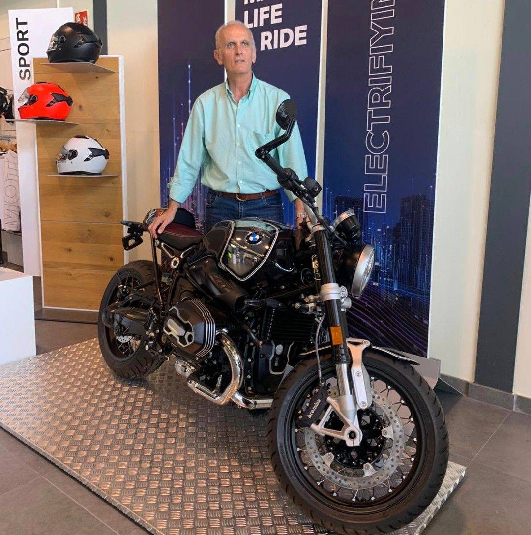 BMW R18 | Has anyone removed the screen on the bagger to reduce air ...