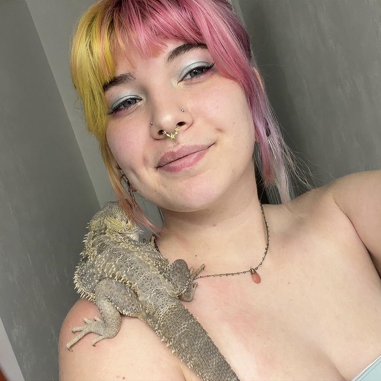 Camryn Soleil - This gun debate is ridiculous. When it... | Facebook