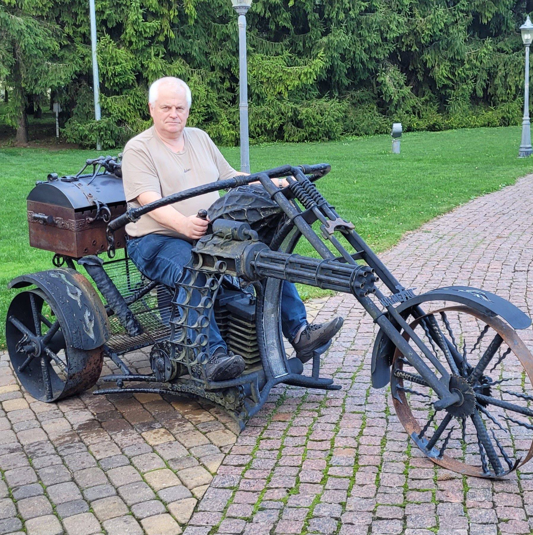 Valius Ąžuolas