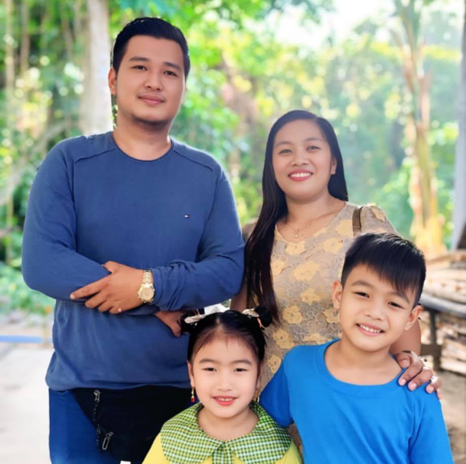 PhiLip Mark Anthony Raz