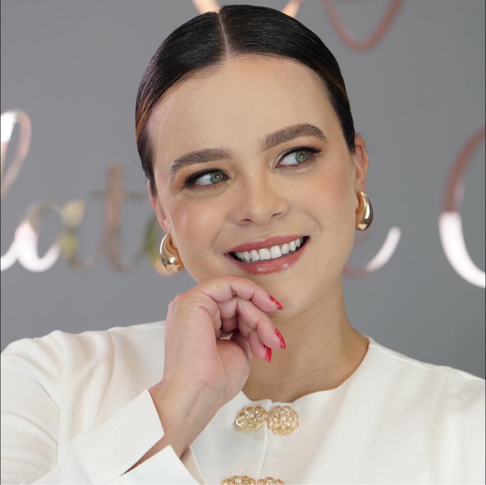Nádia R. Delatorre