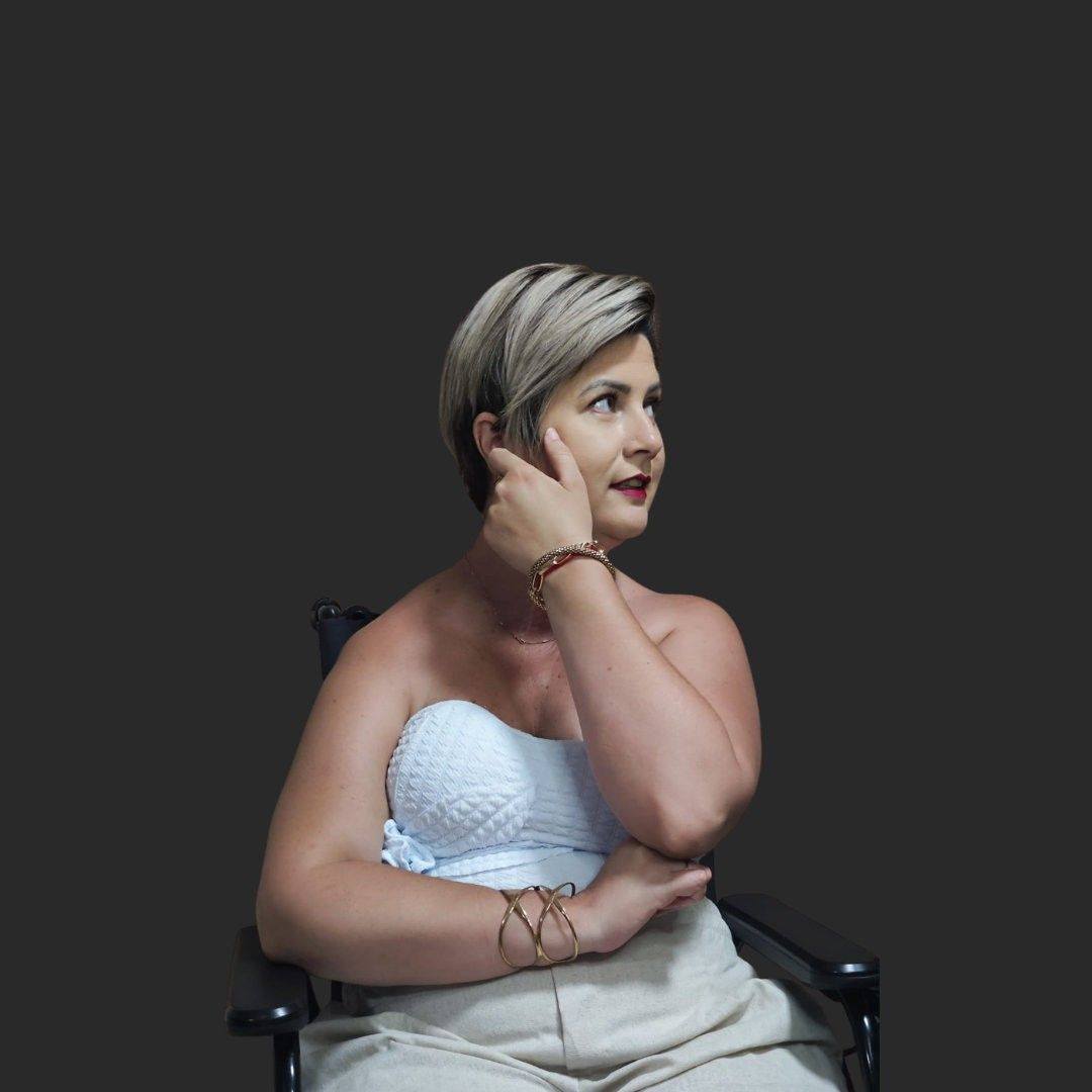 Boca hidratada e com brilho? Sim!!... 🤌🏼💖 Já testei os dois, dos cinco ...