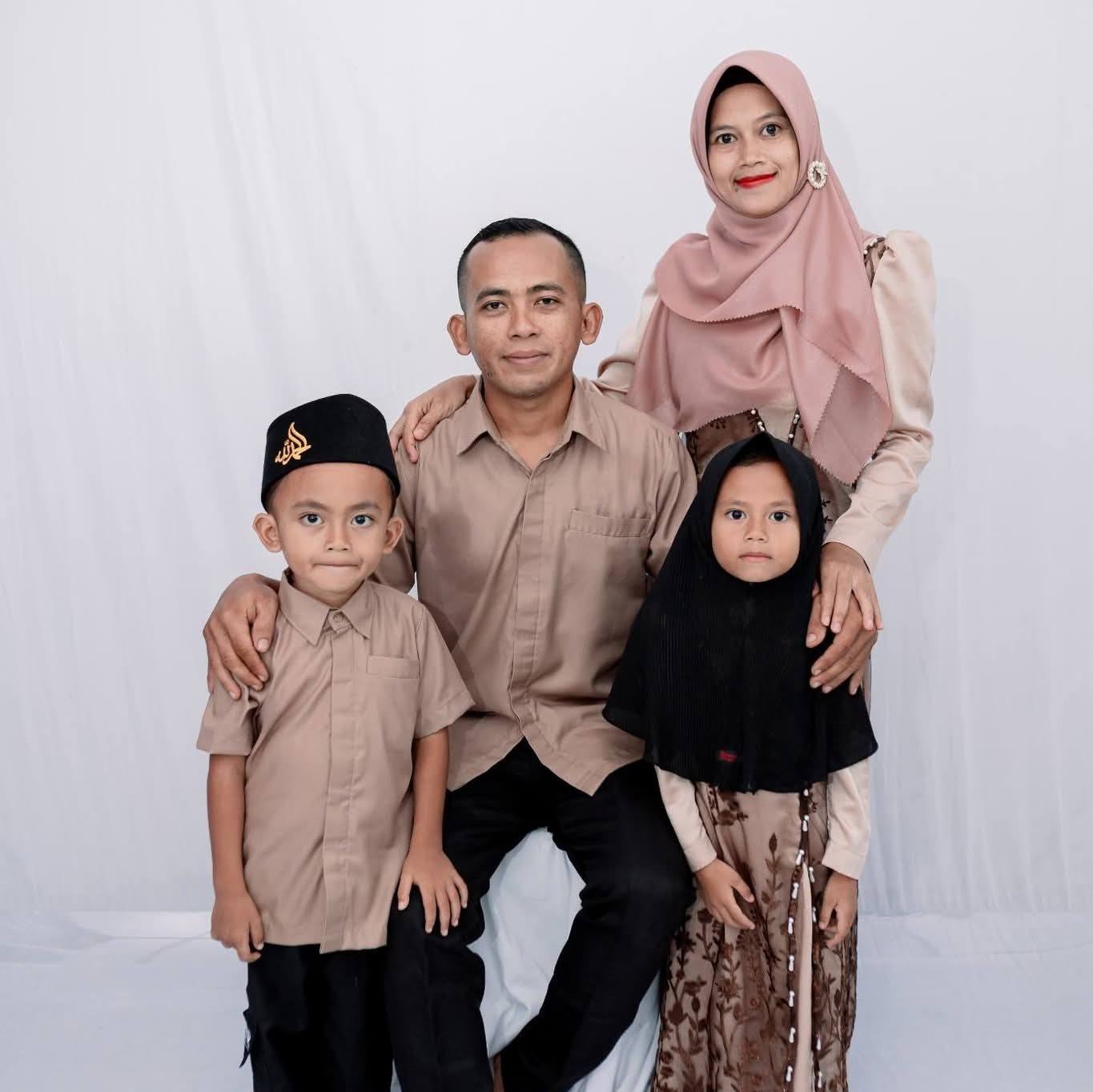 Ahmad Roni