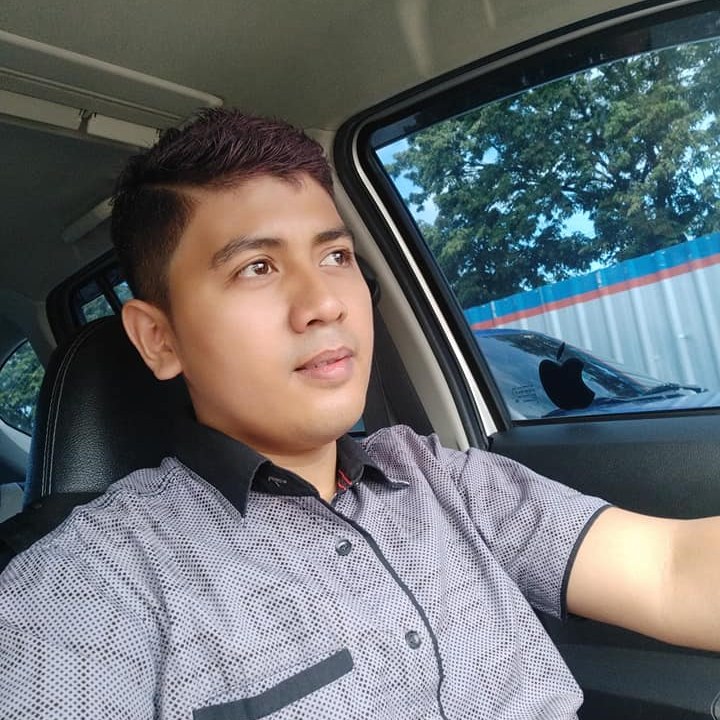 Mauka pamer gamis cantikku di silvi deh, tp na pake' dluanmi😂🤭 Sessa ...