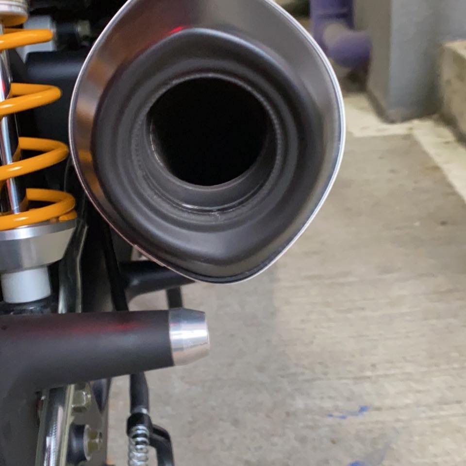 香港司機招聘群 | 誠聘28座司機 | Facebook