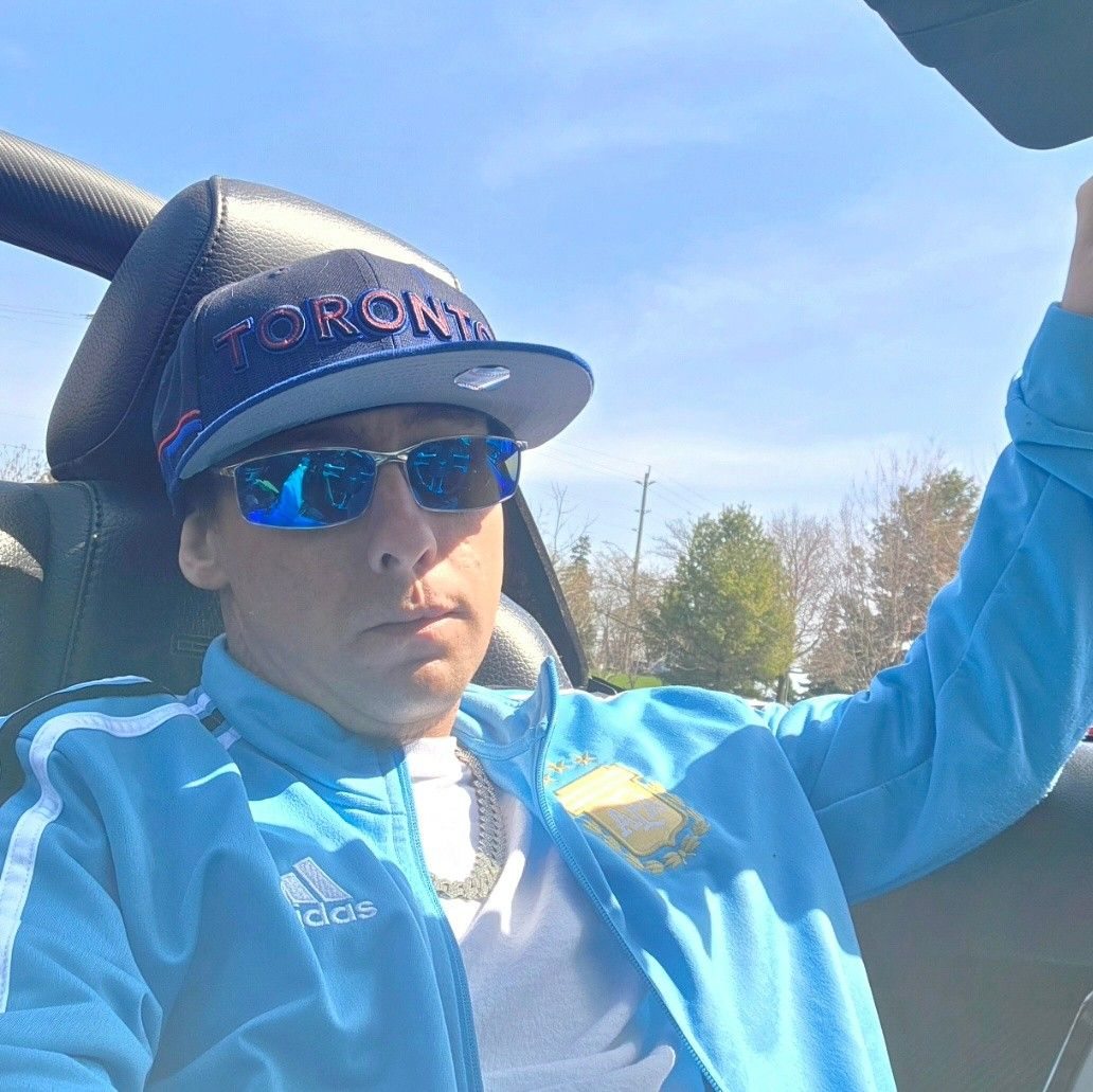 This is a video of some racing we did on the weekend between the 858 ...
