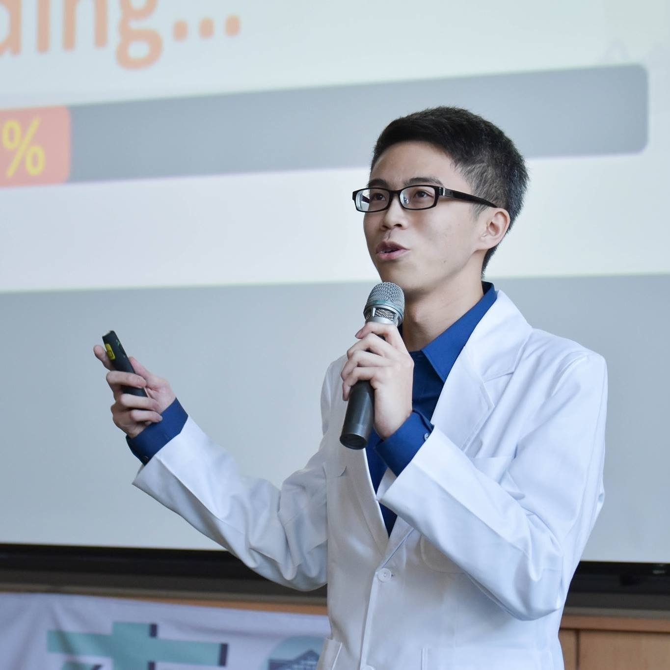 10分鐘學簡報交流社團 | NotebookLM搭配PPT的表格呈現術 | Facebook