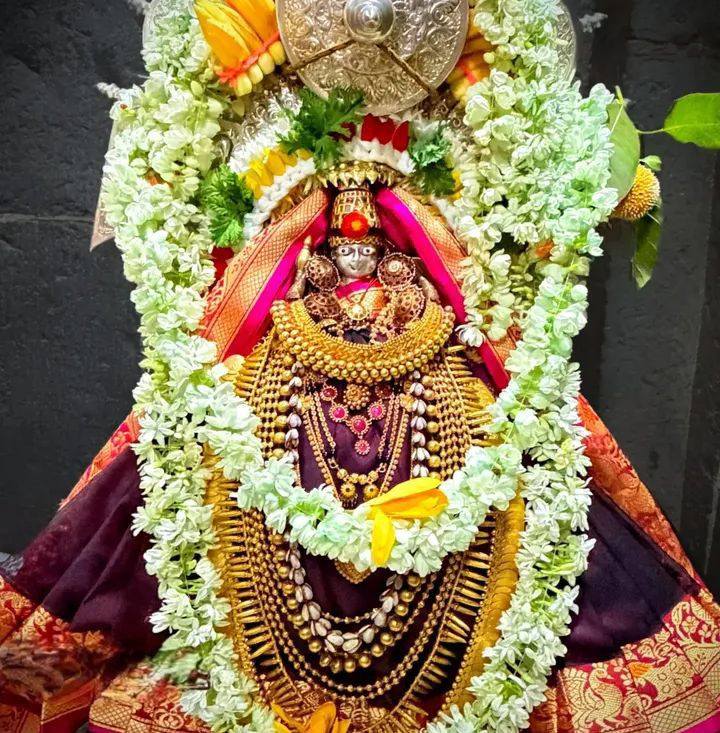 Nirantara JnanaYajna (Kathaka Upanishad) by Vidwan Anandha Teertha ...