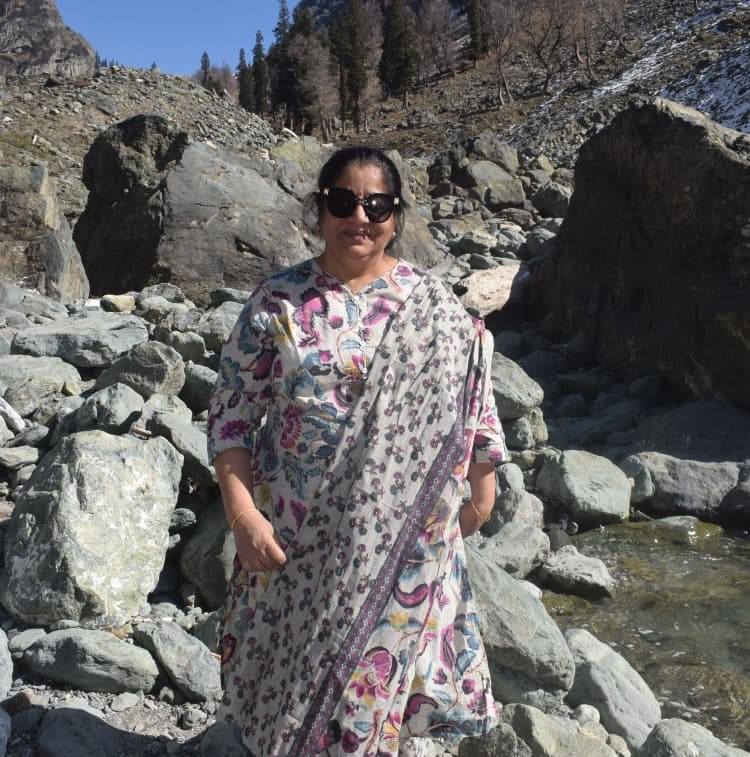 New color in karwa Heavy Suit Gajri Pink Crepe Fully Hand Embroidered ...