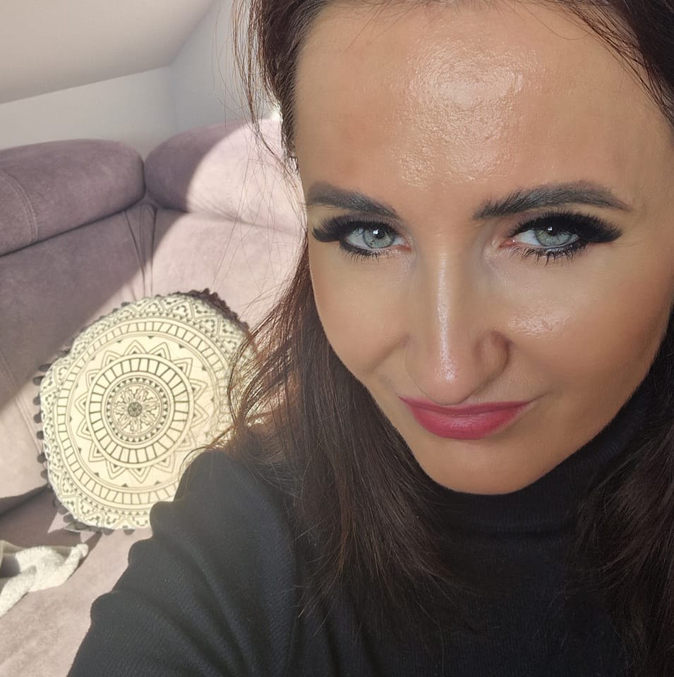Coonakombinuje - Dzisiaj pierwszy raz od pól roku byłam u fryzjera 💇🤷 ...