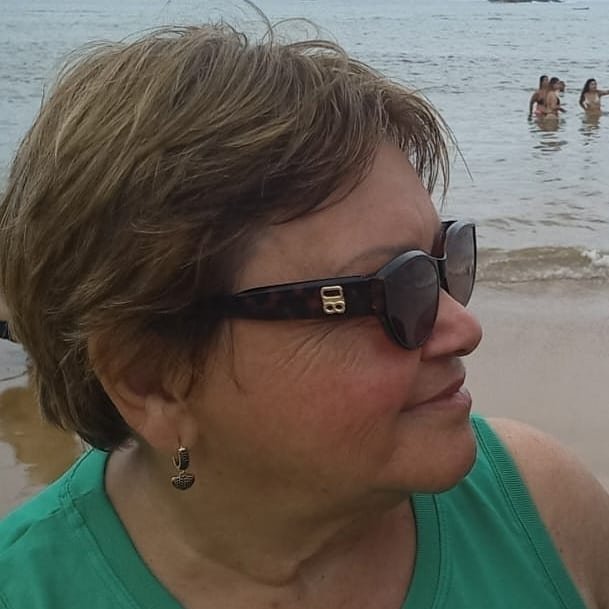 Pode continuar fazendo carinho em mim, mamãe… é que depois de tudo que ...