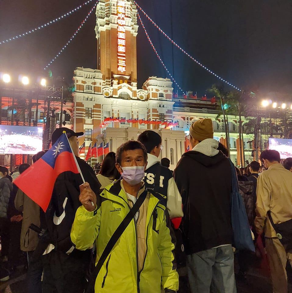 賴坤成 - 看來花蓮奇萊傅氏王朝是倒了，傅隨組織的台東小賓呢？ 花東這一仗，全國都在看！ 後山日先照！ | Facebook