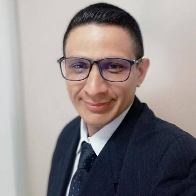 MAS - ¡ESTE BLACK MONTH TIENE REGALO! 😎 . . Acércate a cualquiera de ...