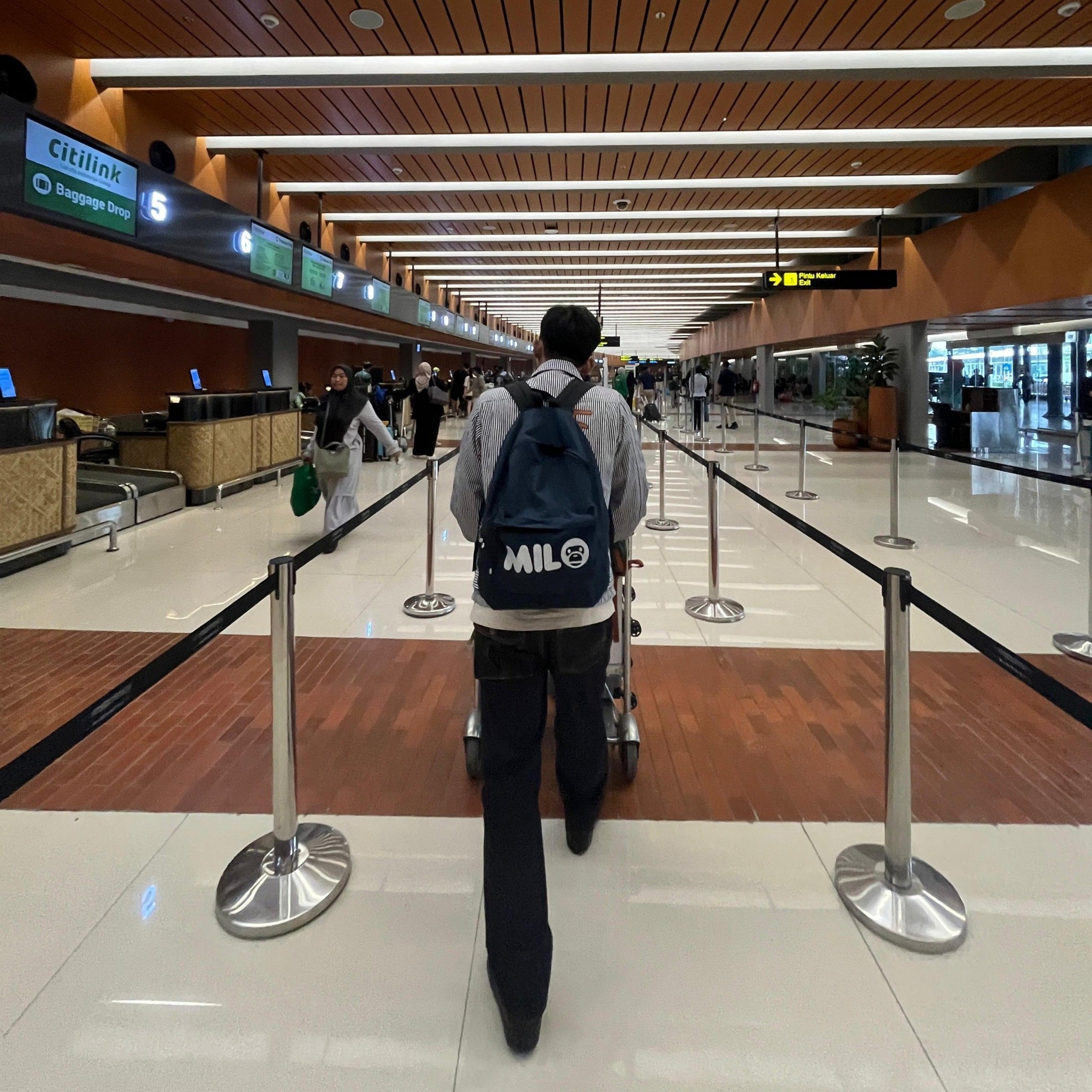 Berangkat pagi itu rasanya mager bgt -_- Tapi tetap harus jalan ekwkke ...