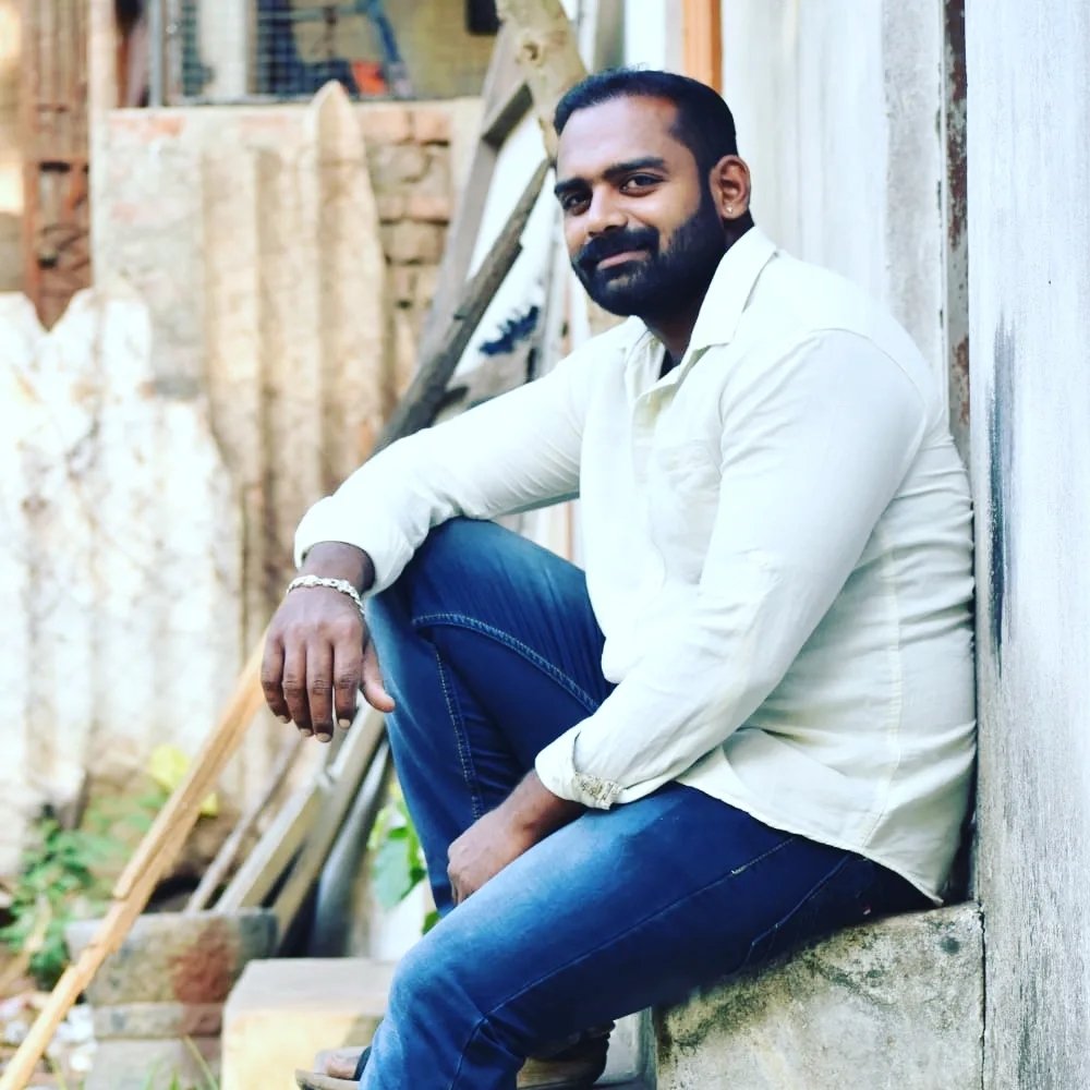 Er Senthil R