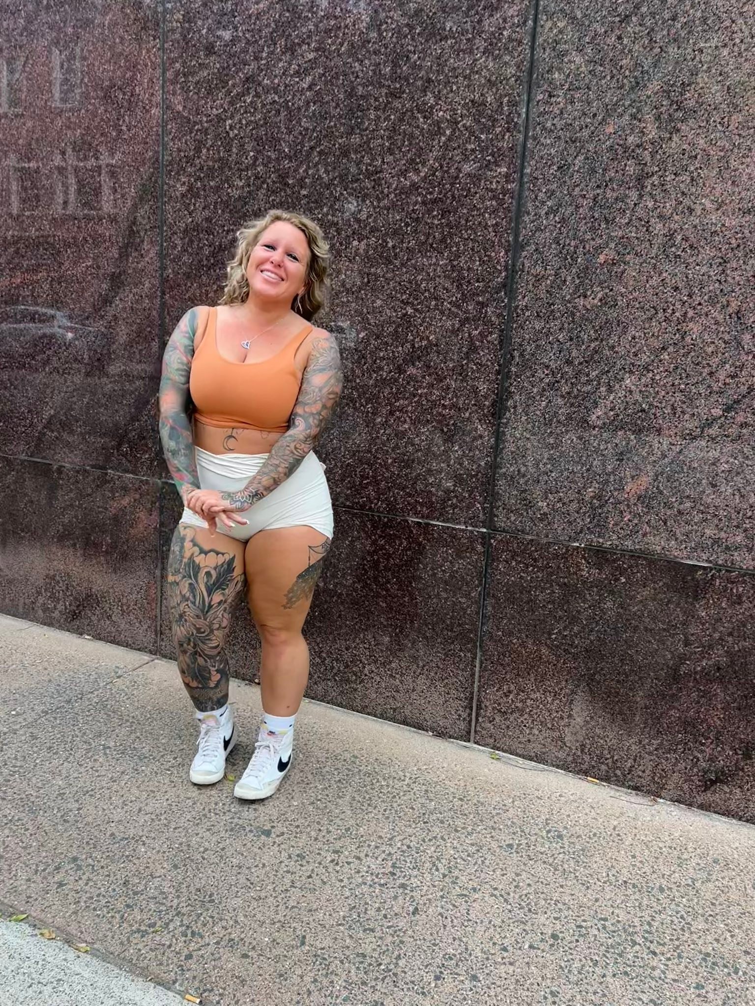 Moon Meghan - Moon Meghan added a new photo.