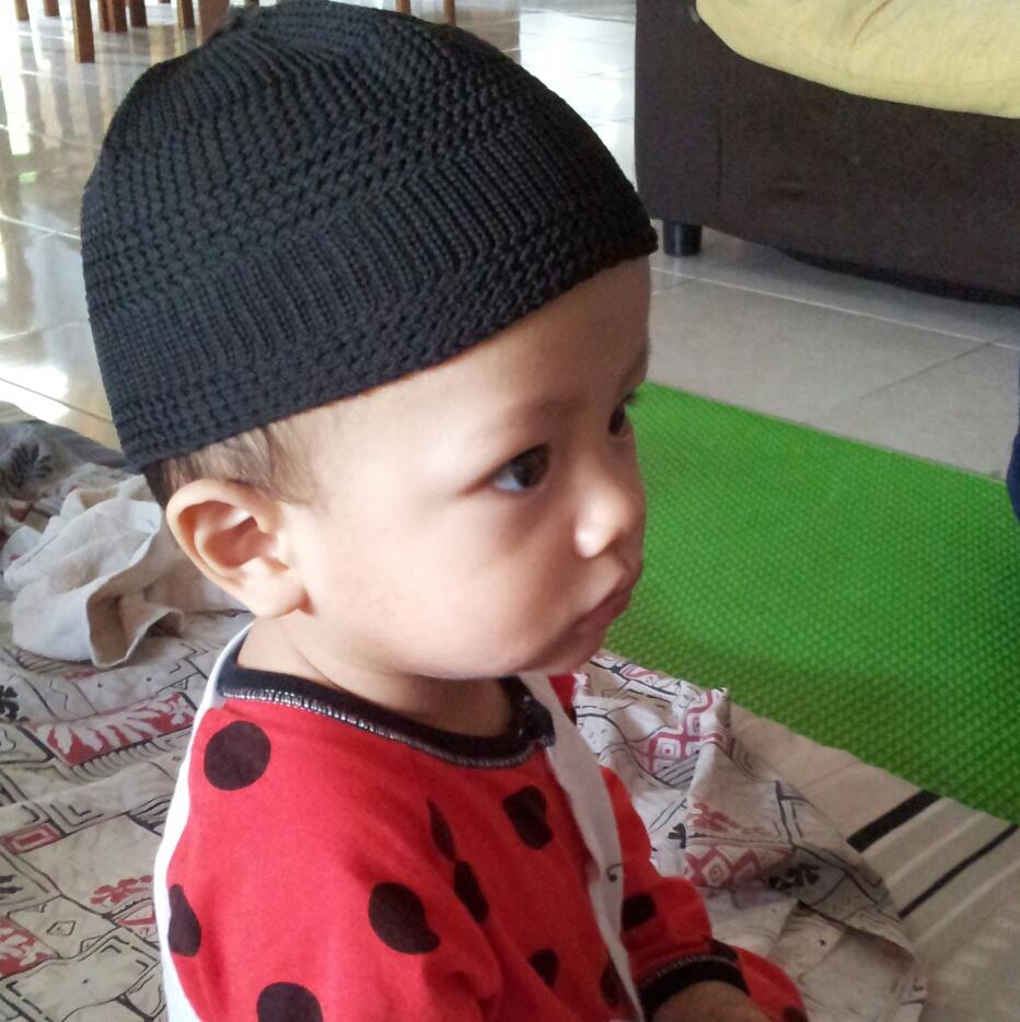 Dalam perjalanan malam ni, Cikgu Azam tersungkur lagi. Nasib baik tak ...