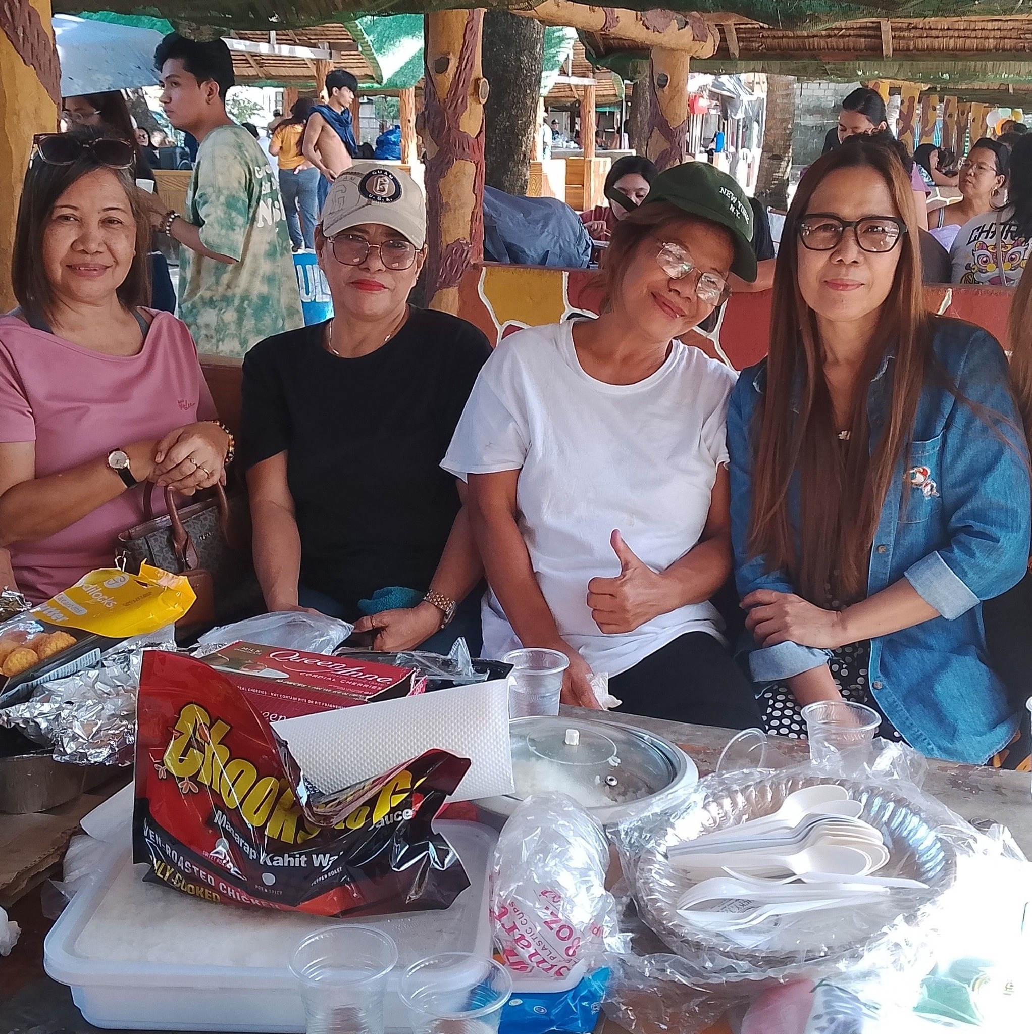 Umulan umaraw magpapakain pa din tayu ng mga🐕😺🥗 #jolitaquindaravlog # ...