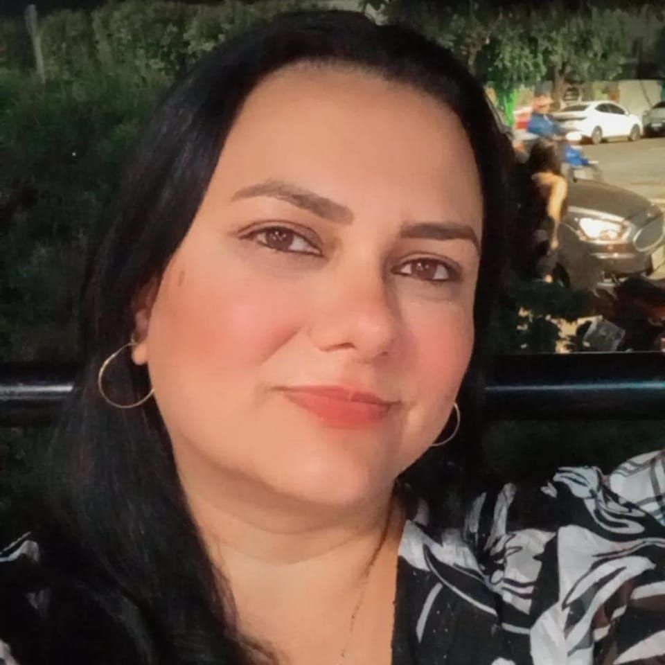 Fabíola Sales Ribeiro