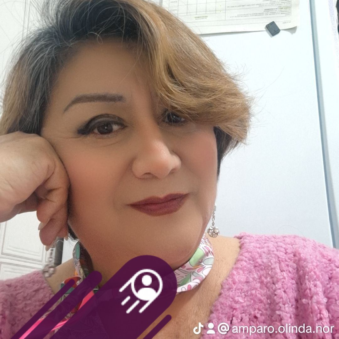 Candidata a senado profesora Yolanda Lara pisa la constitución política ...