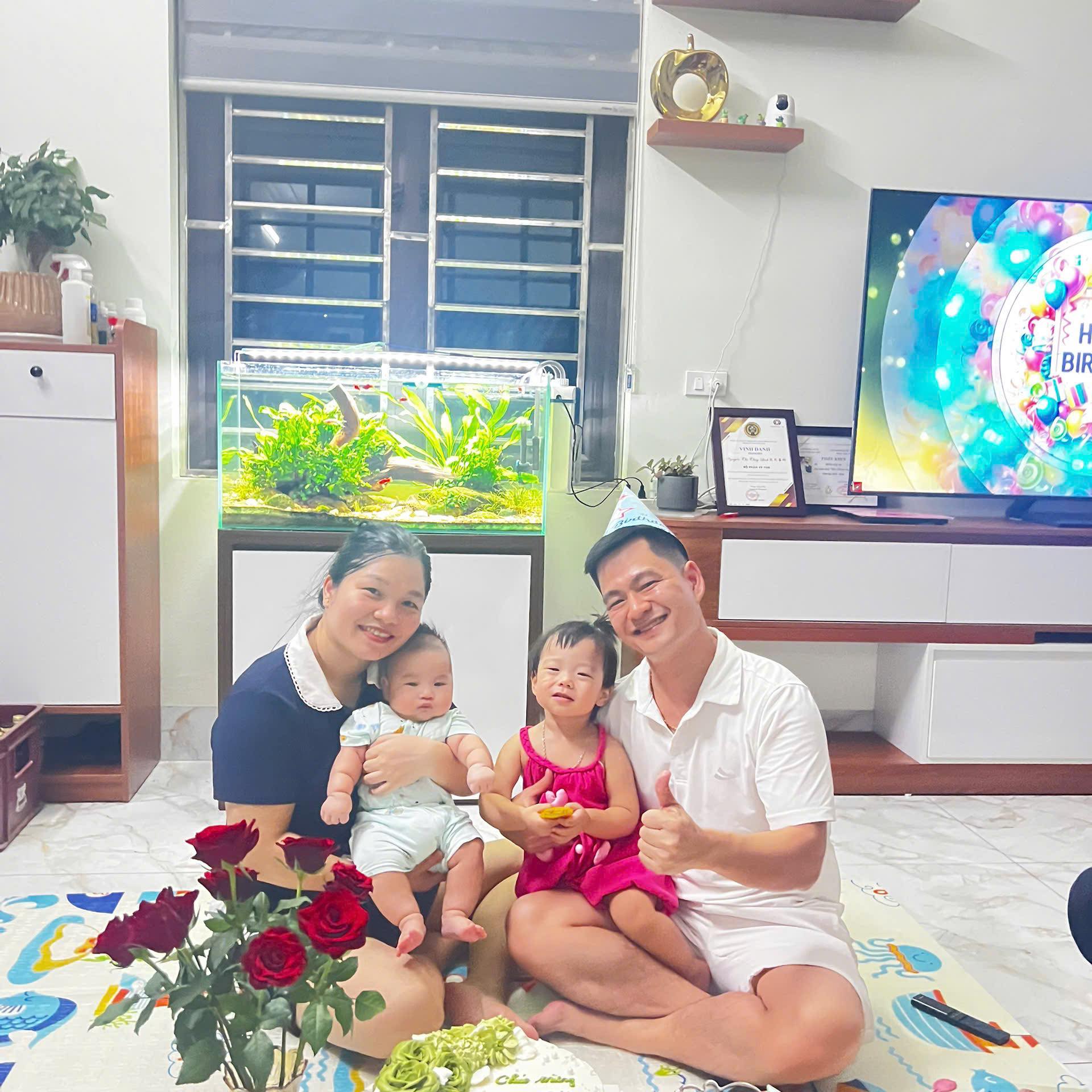 Mê nhờ 😊 View Hồ Tây chiều thu đấyyy Mình thường làm việc trong khung ...
